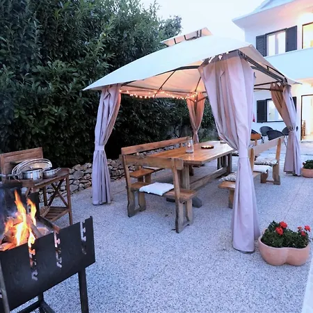 On Iovo With Large Balcony * Traù